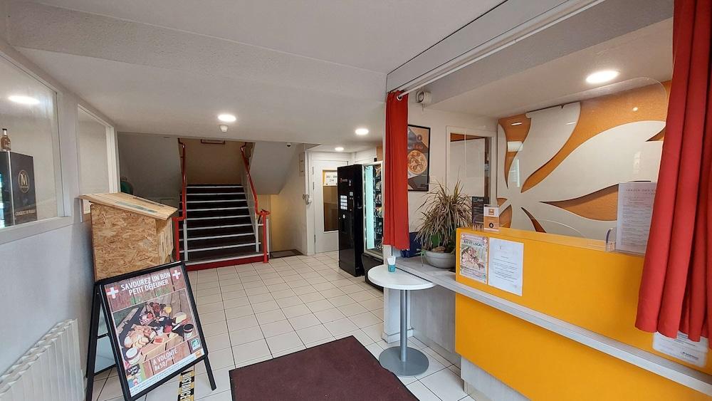 Premiere Classe Annecy Cran-Gevrier Renove En 2025 Luaran gambar