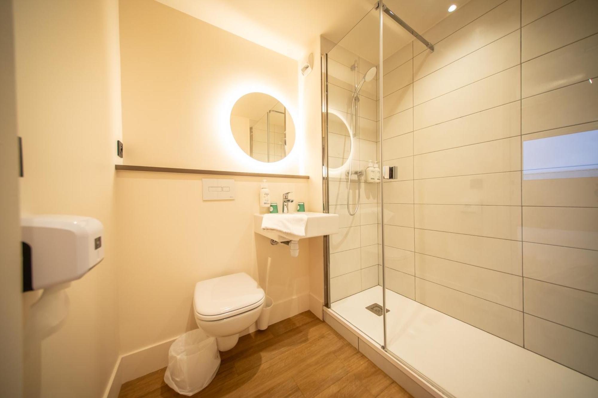 Premiere Classe Annecy Cran-Gevrier Renove En 2025 Luaran gambar